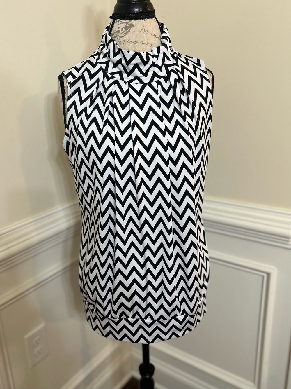 new directions Black & White Chevron Mock Neck Sleeveless Top